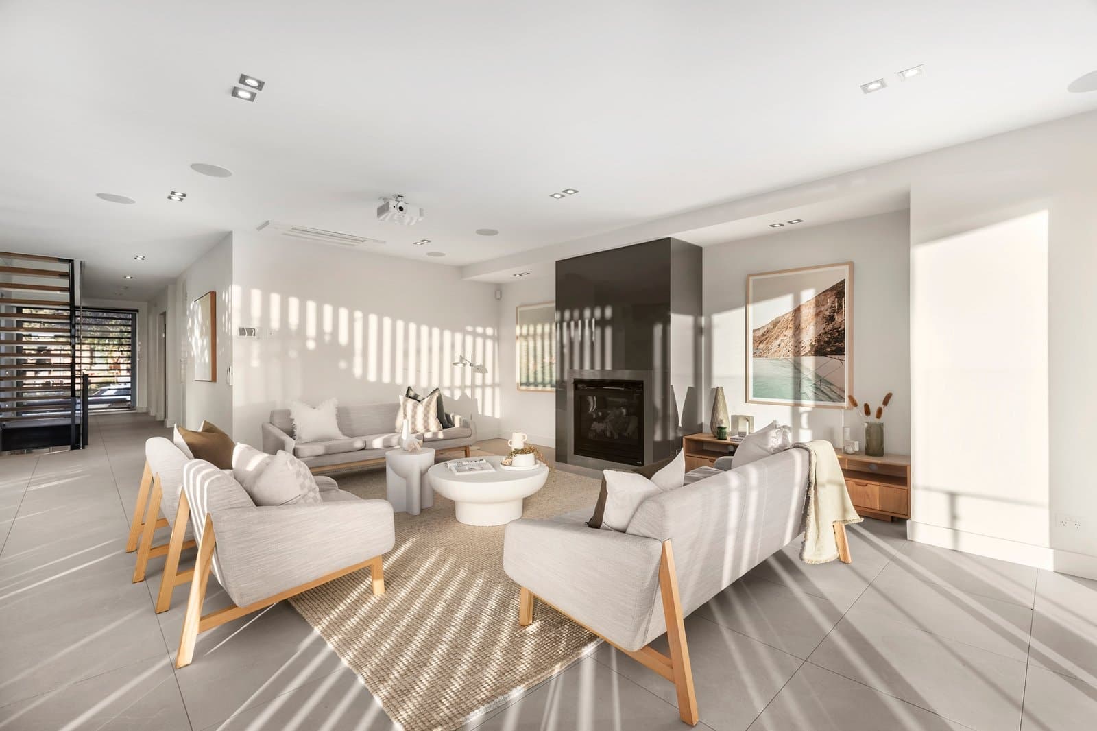 1/10 Harrison Crescent, Hawthorn - Thumbnail 4