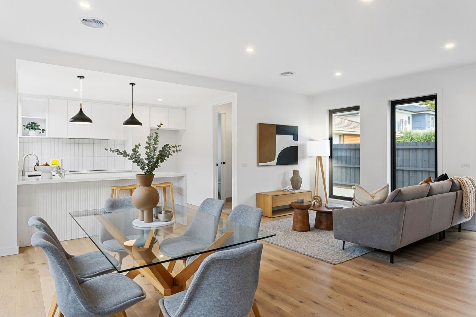 2/5 George Street, Mornington - Image 1