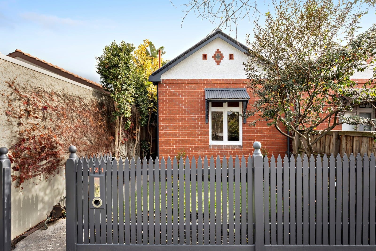 121 Male Street, Brighton - Image 1