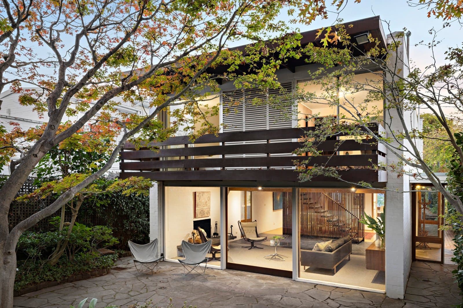 21 Woodside Crescent, Toorak - Thumbnail 2