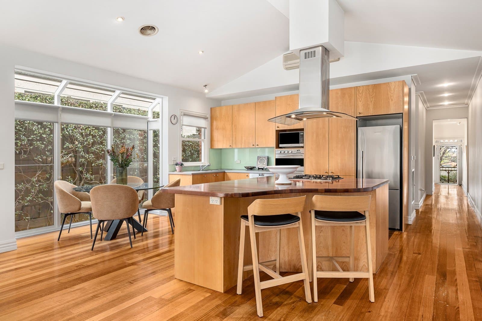 31 Munro Street, Hawthorn East - Thumbnail 3