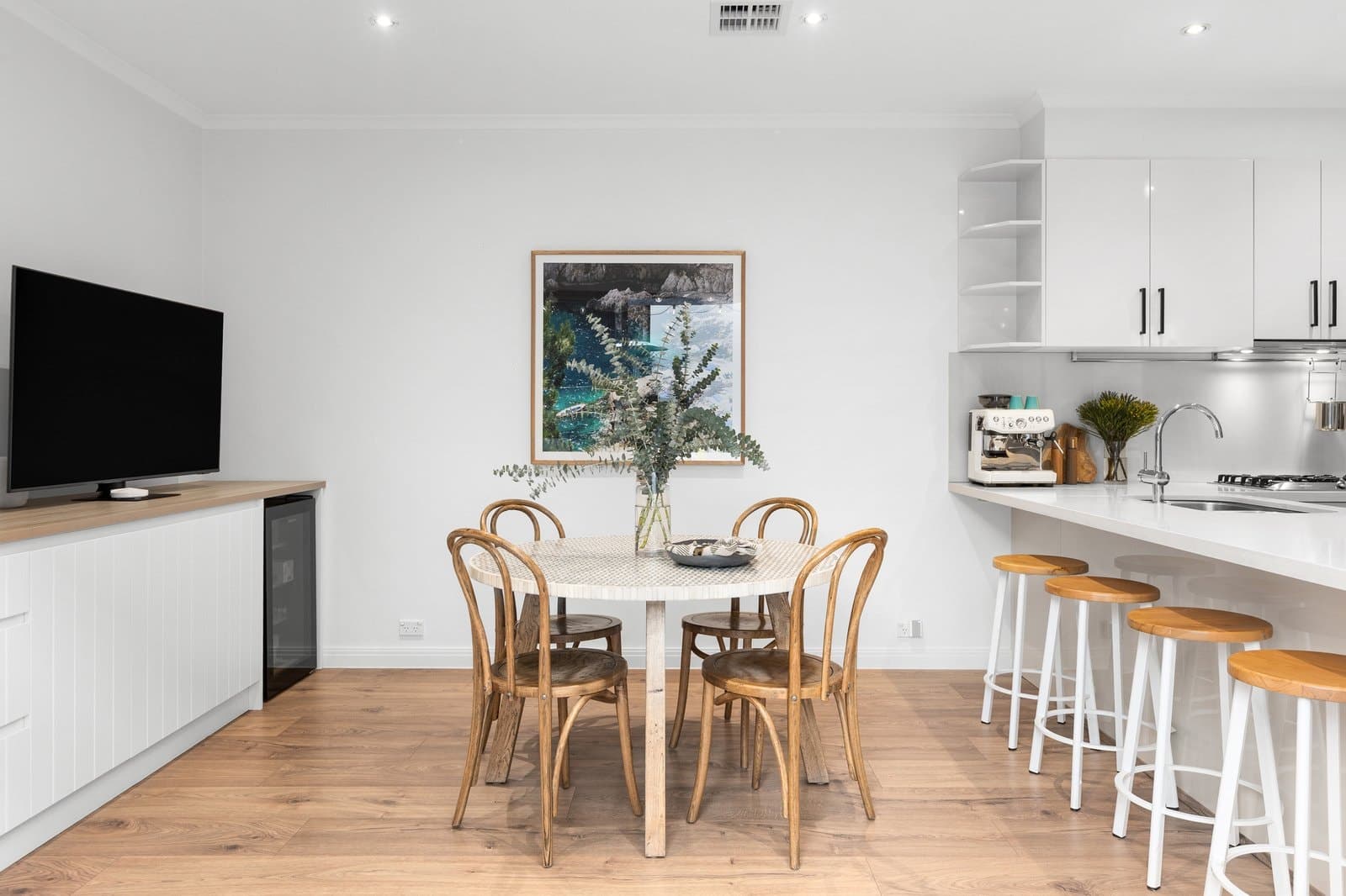59 The Crescent, Port Melbourne - Thumbnail 6