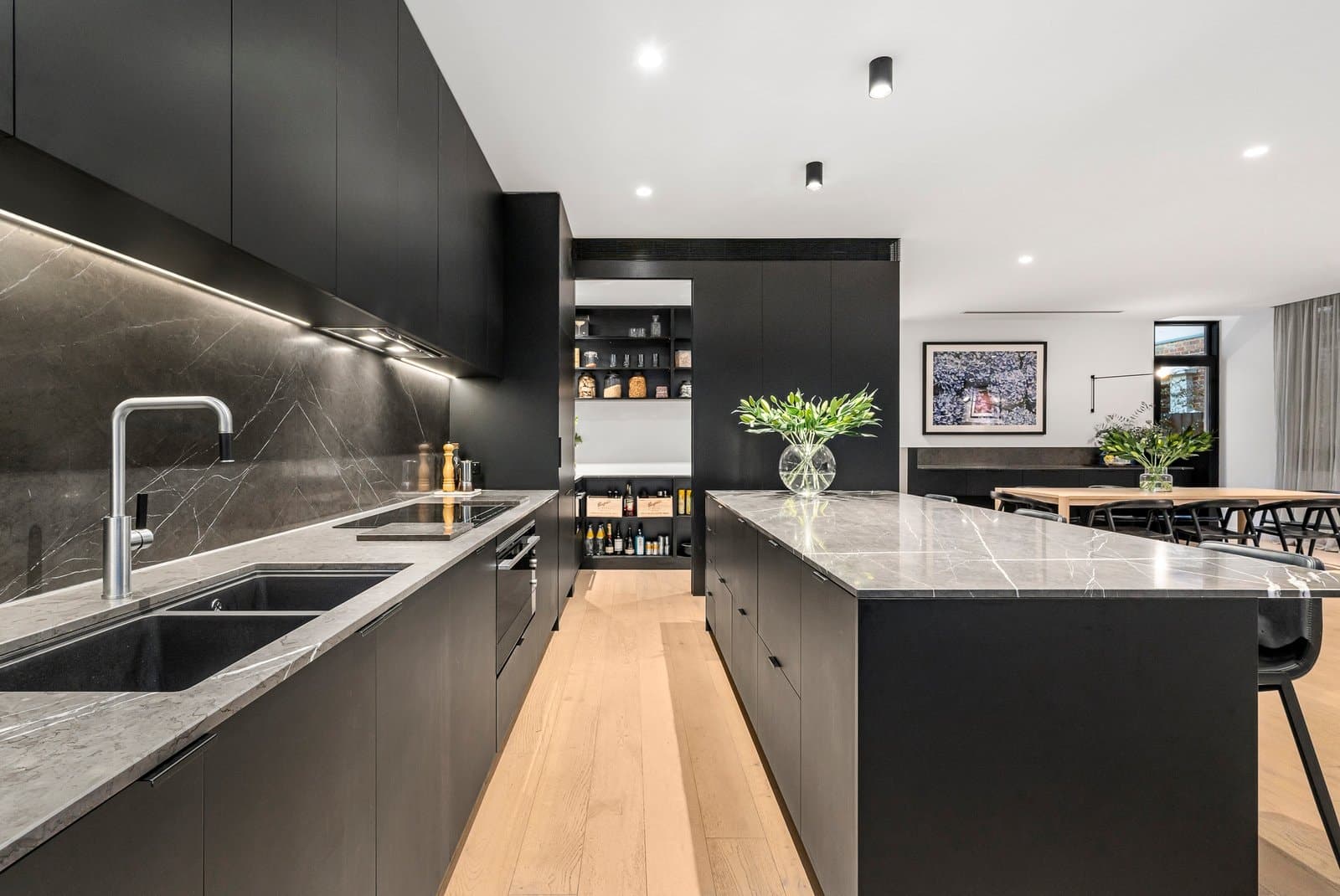 38 Roseberry Street, Hawthorn East - Thumbnail 3