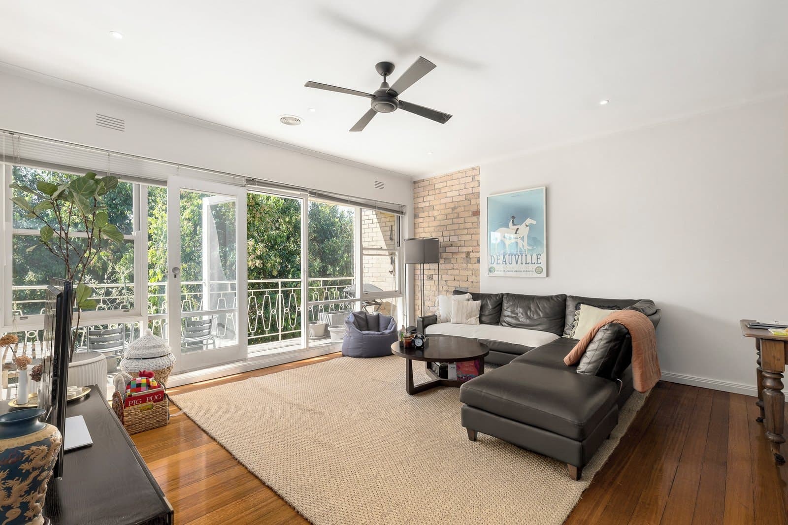 11/49 Kensington Road, South Yarra - Image 1