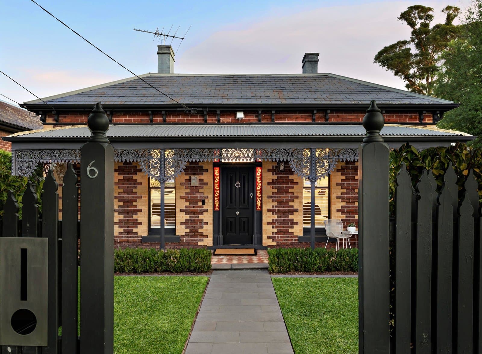 6 Byron Street, Brighton - Thumbnail 3