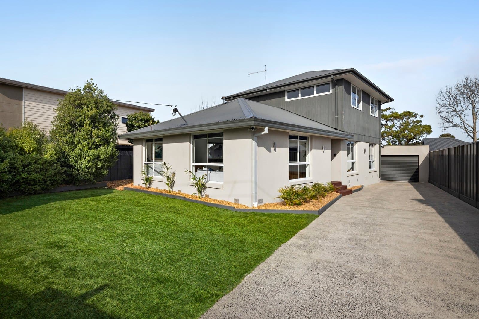 8 Benambra Street, Mornington - Image 1