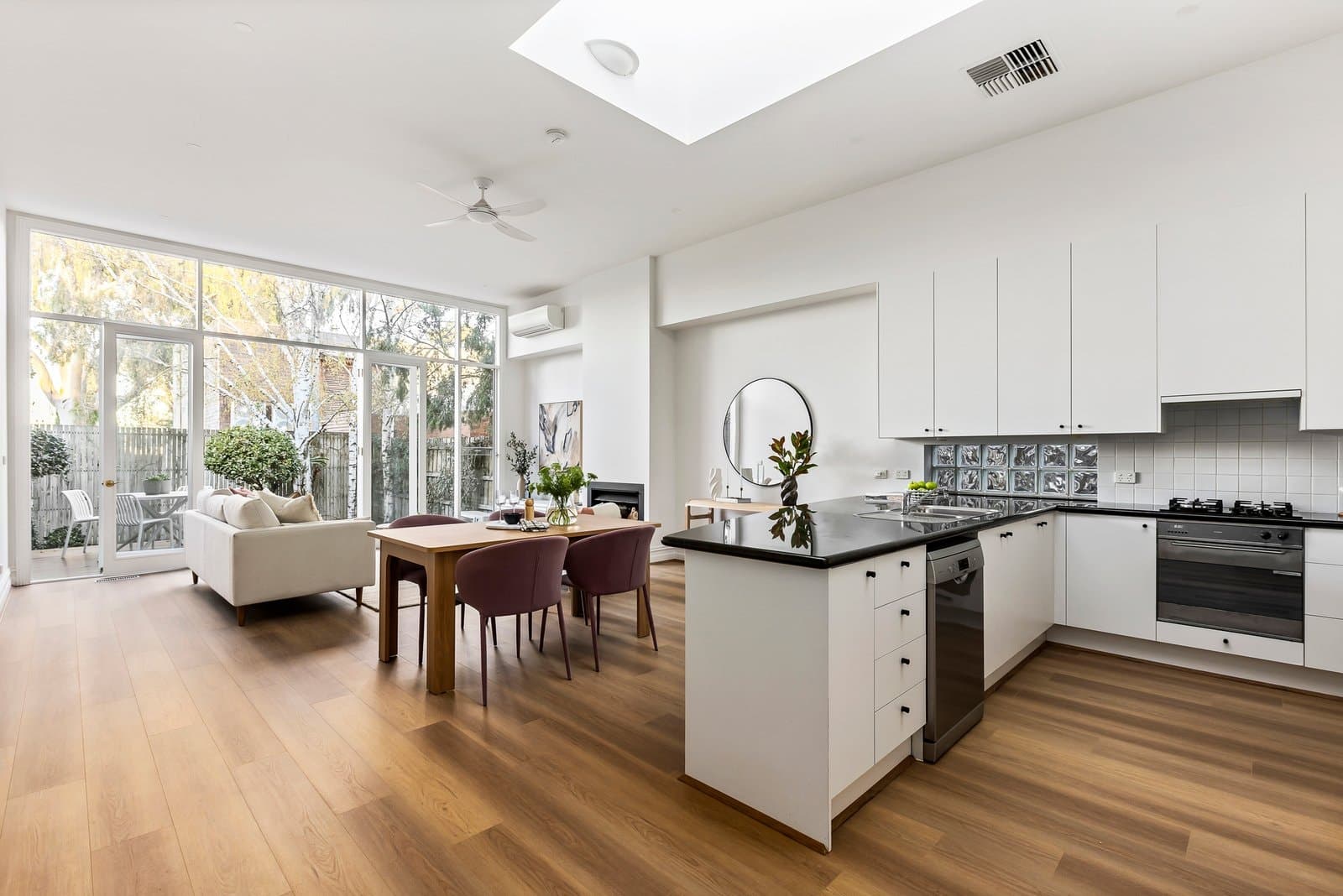 2 Doona Avenue, Kew - Thumbnail 2