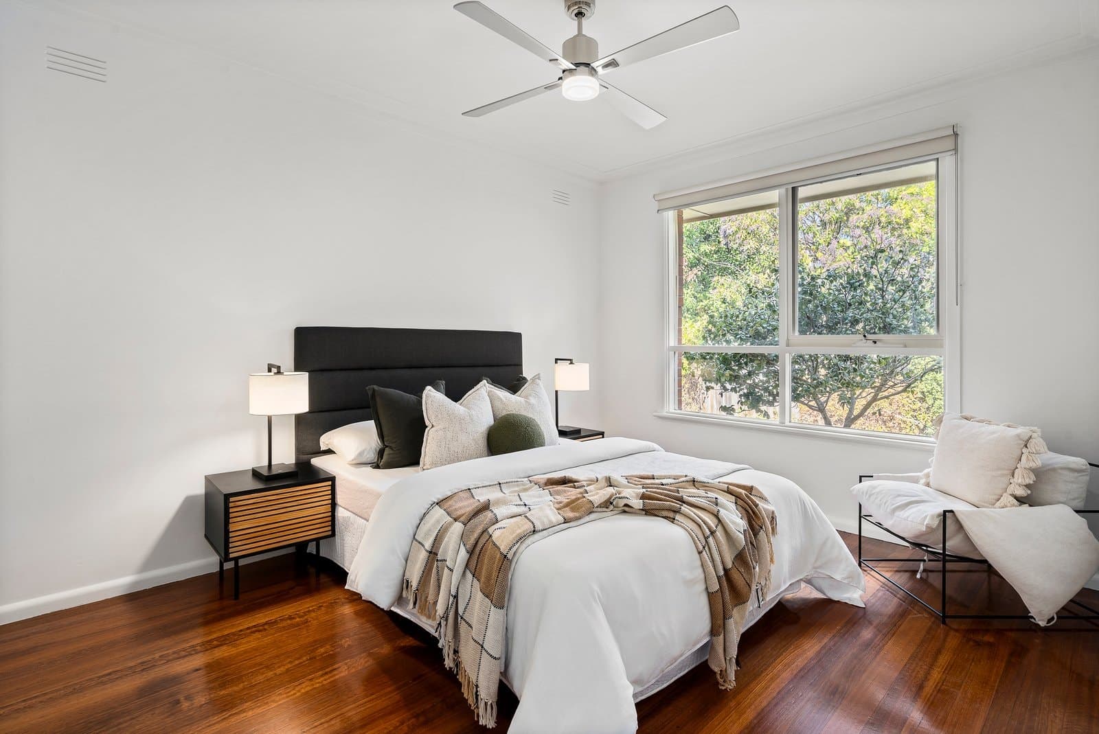 2/76 Martin Road, Glen Iris - Thumbnail 3