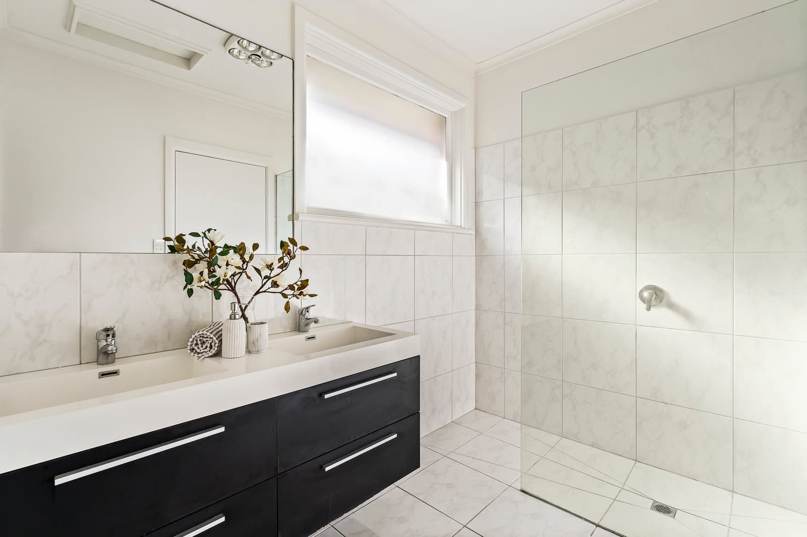 2/76 Martin Road, Glen Iris - Thumbnail 4
