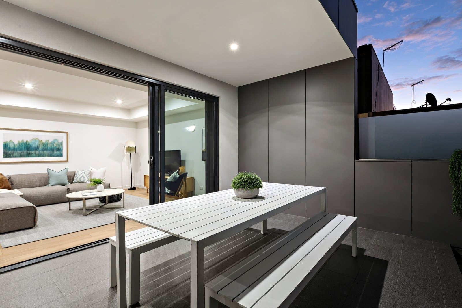 1 Barlow Street, Port Melbourne - Thumbnail 3