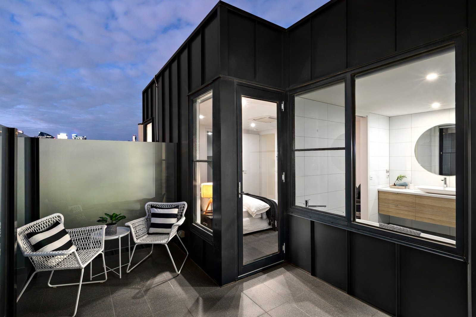 1 Barlow Street, Port Melbourne - Thumbnail 7