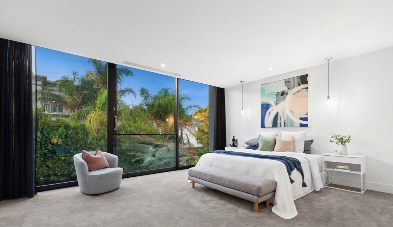 15C Evans Court, Toorak - Thumbnail 2