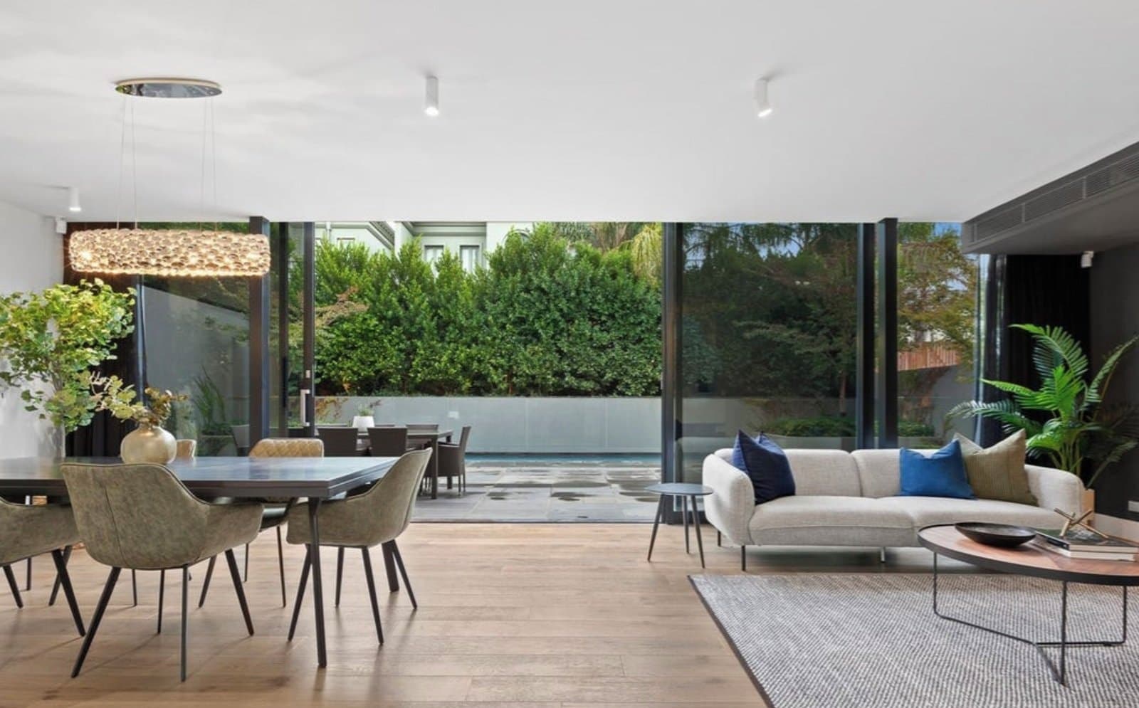 15C Evans Court, Toorak - Thumbnail 6