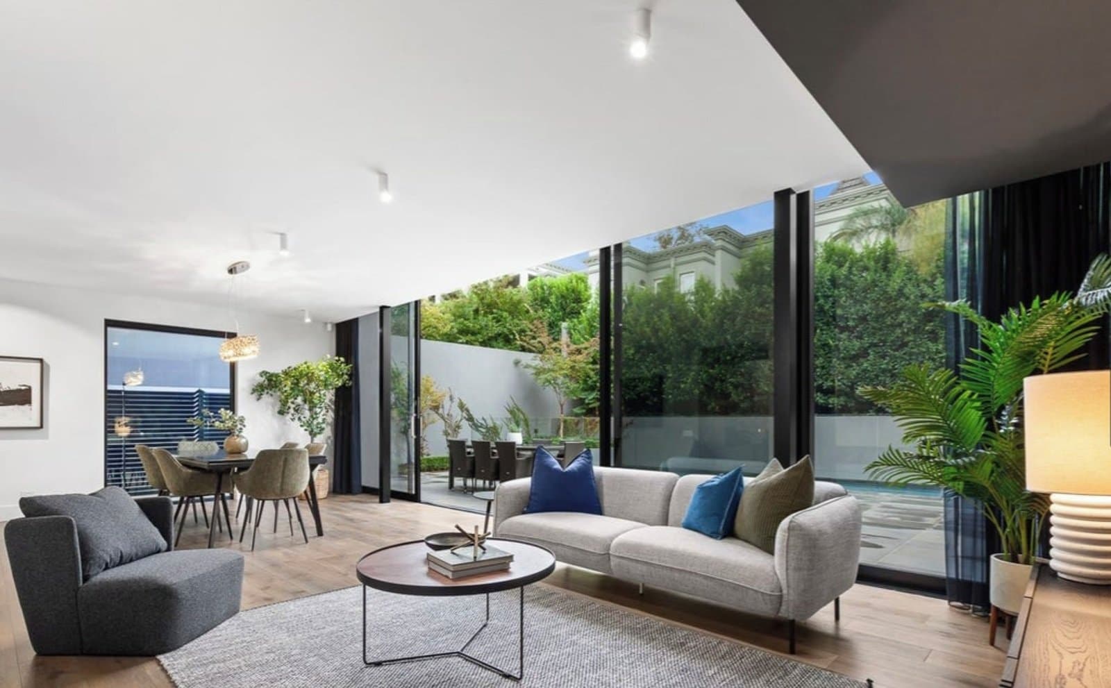 15C Evans Court, Toorak - Thumbnail 7