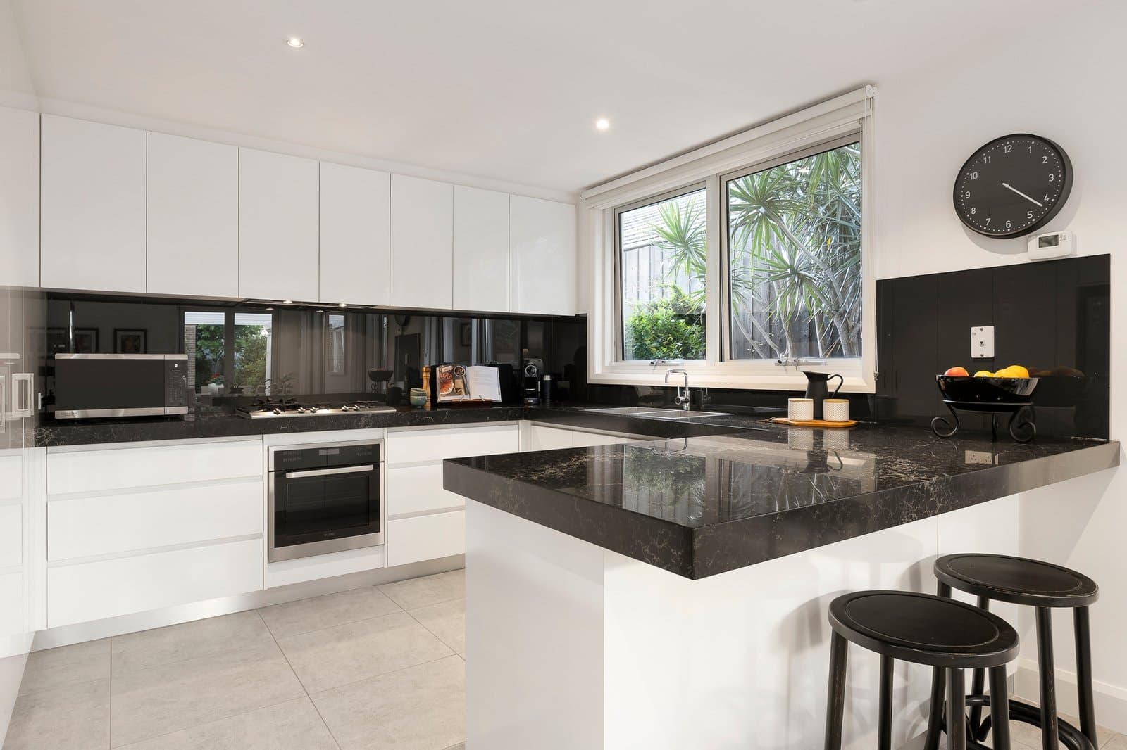 1A Vista Road, Hampton - Thumbnail 7