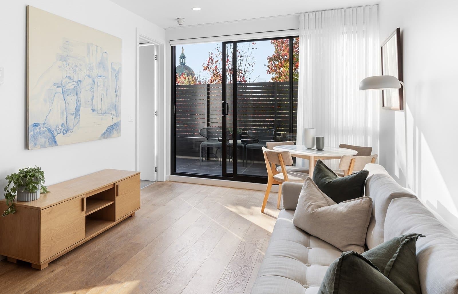 104/50 Seymour Grove, Camberwell - Image 1