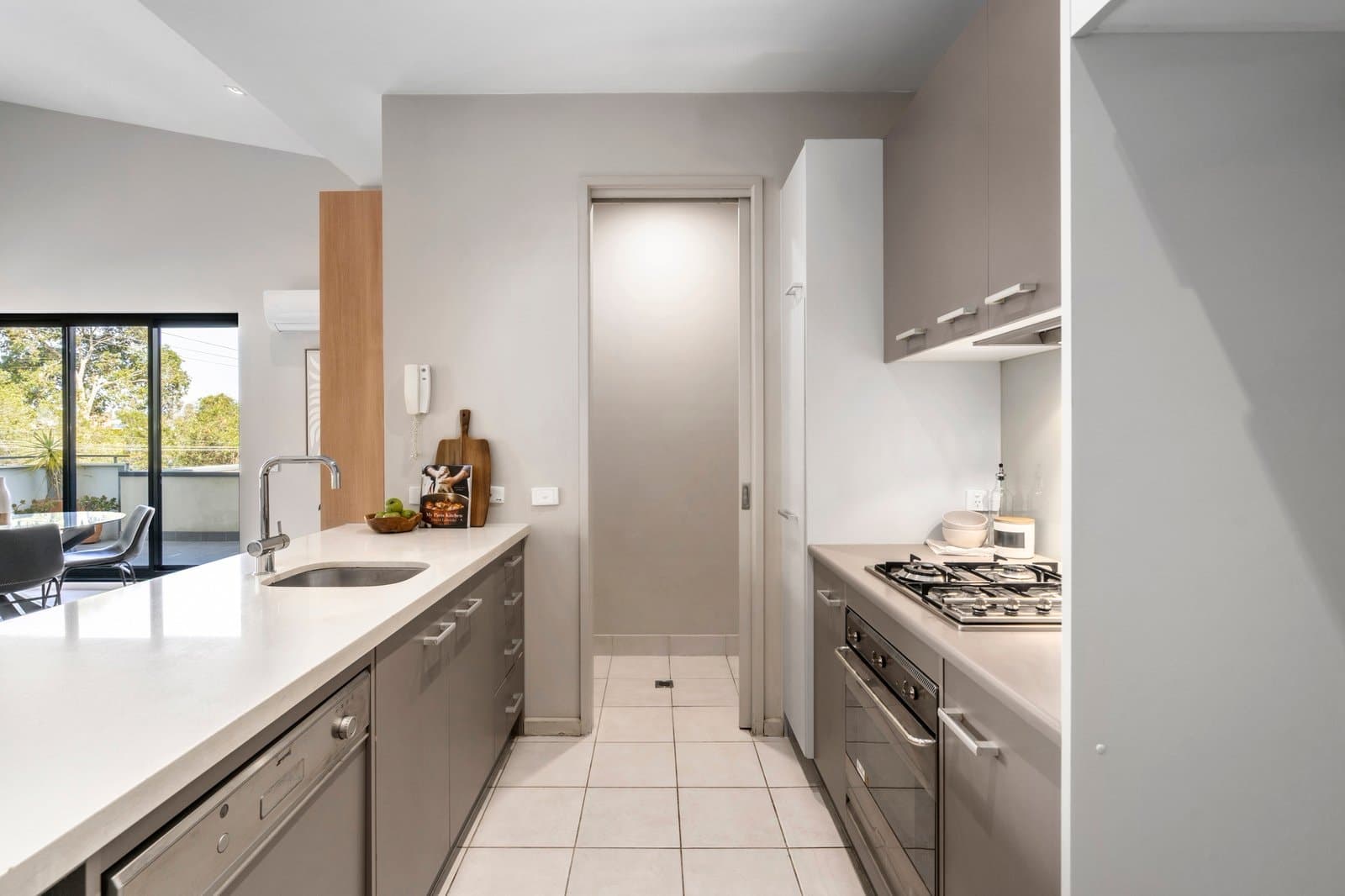 10/1137-1139 Doncaster Road, Donvale - Thumbnail 2