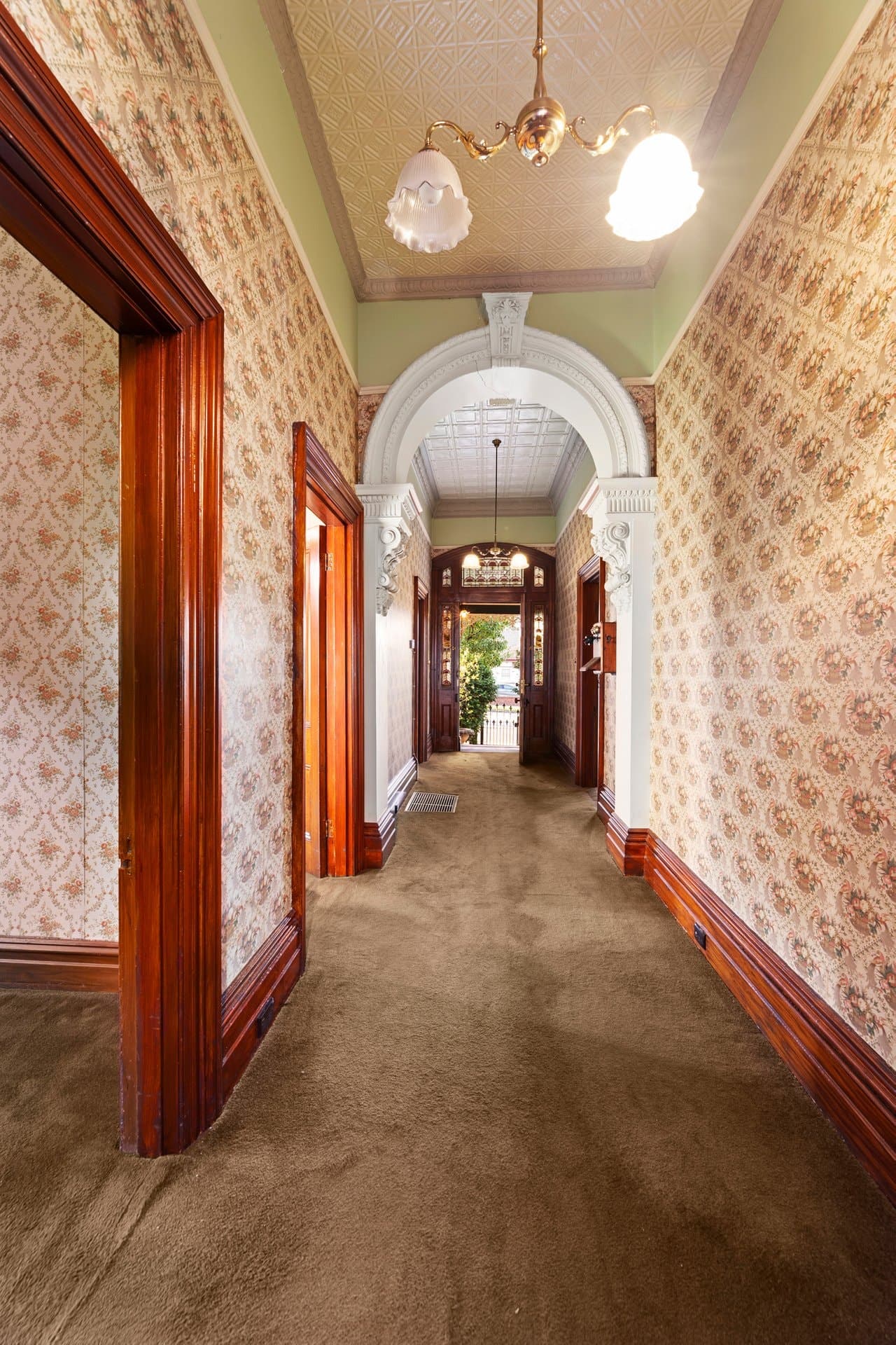 32 Barkers Road, Hawthorn - Thumbnail 2