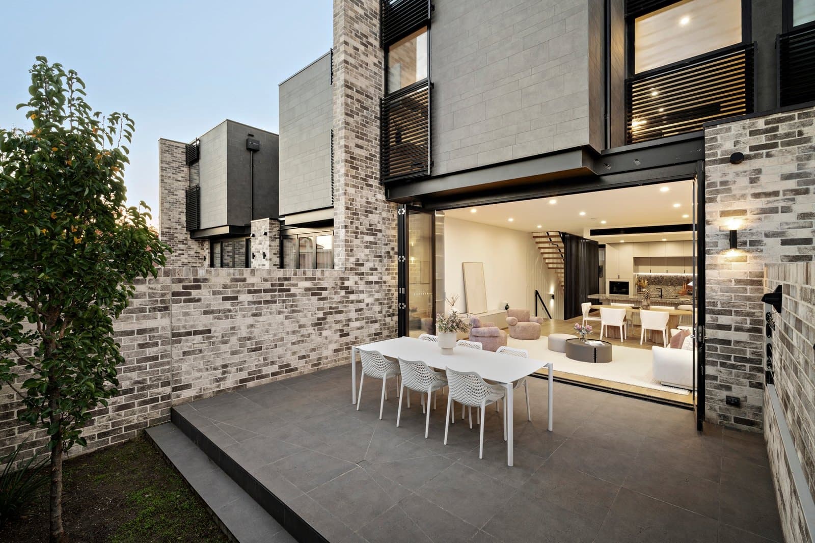 6/121 Chomley Street, Prahran - Thumbnail 2