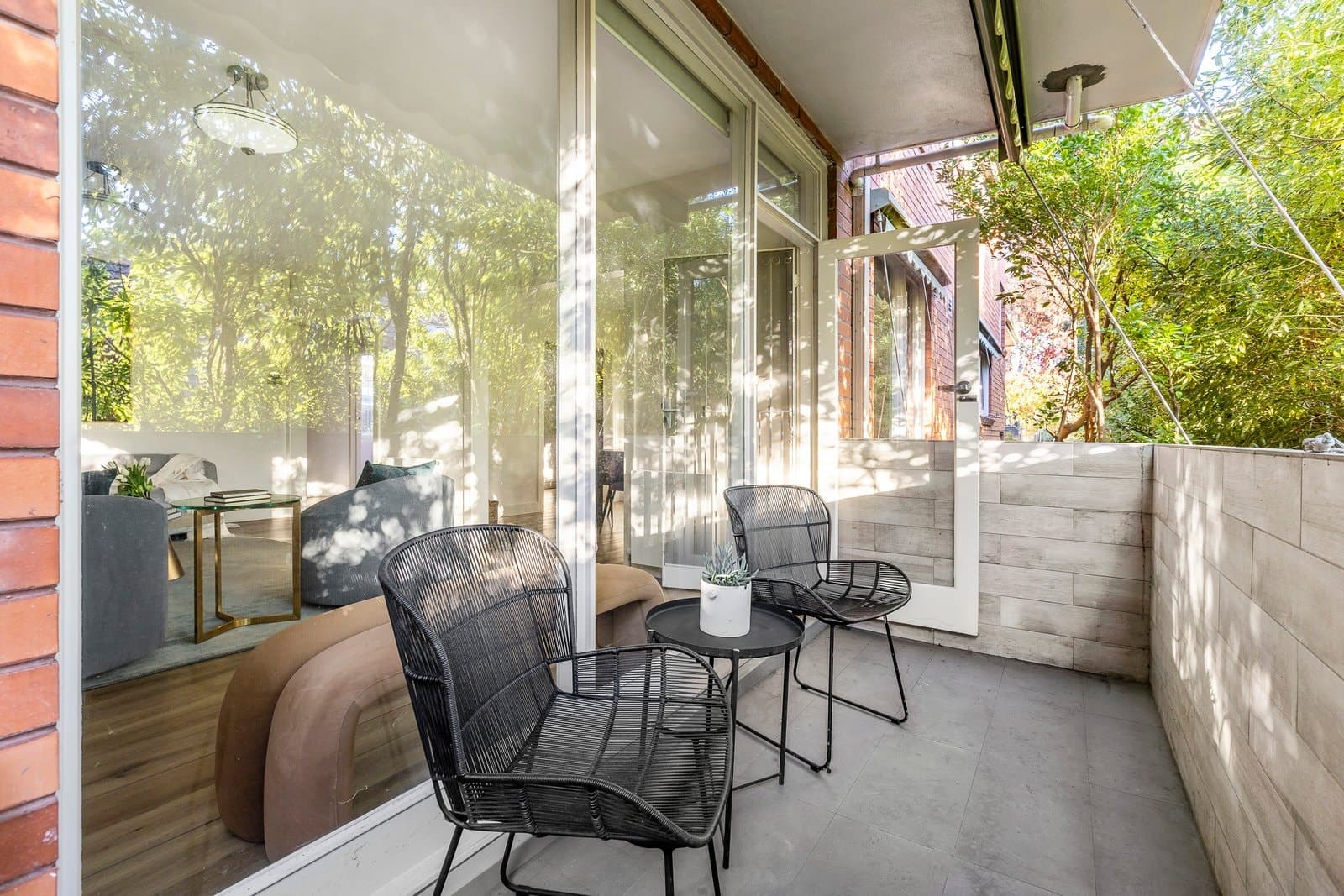 2/4 Maple Grove, Toorak - Thumbnail 3