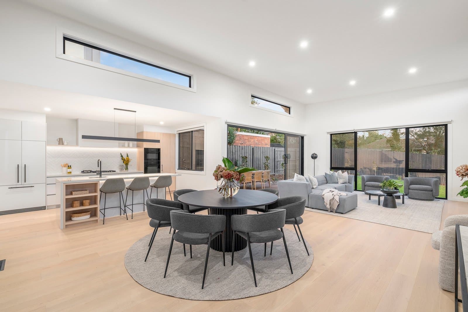 15 Keystone Crescent, Kew East - Thumbnail 2