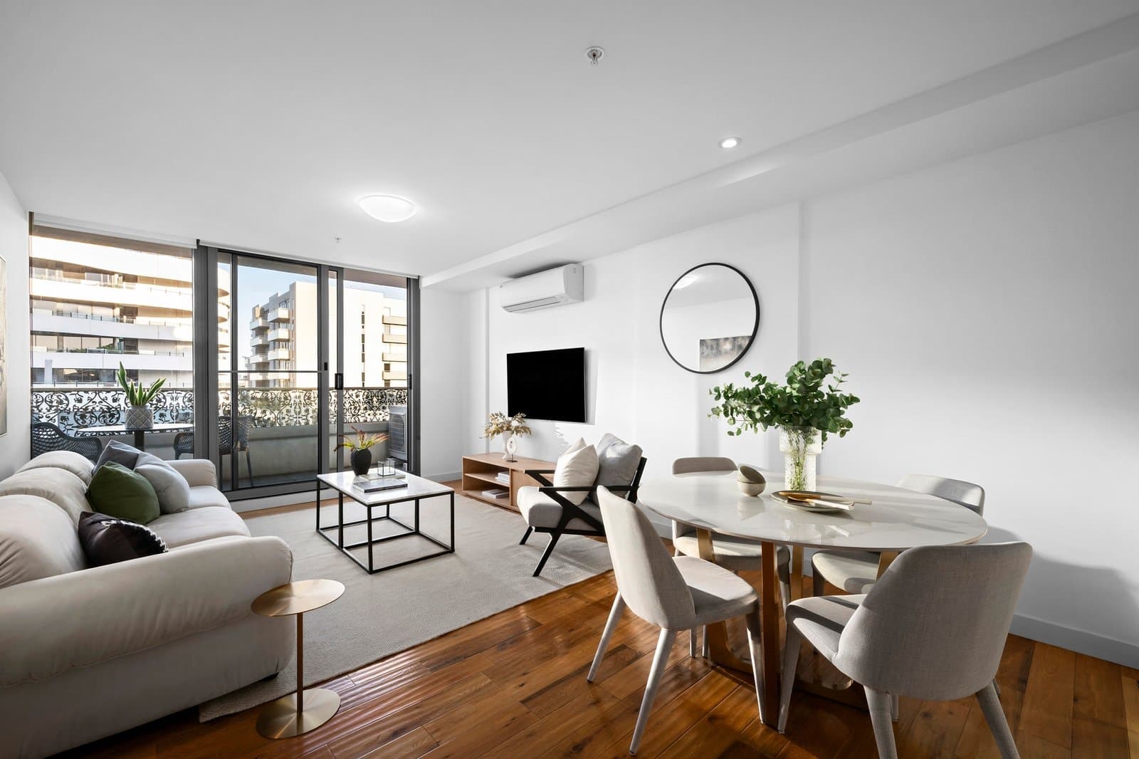 511/101 Bay Street, Port Melbourne - Thumbnail 3