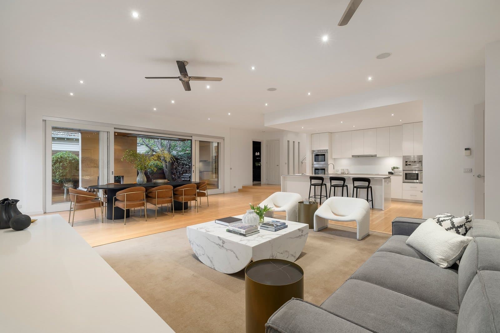 15 Margaret Street, Canterbury - Thumbnail 2