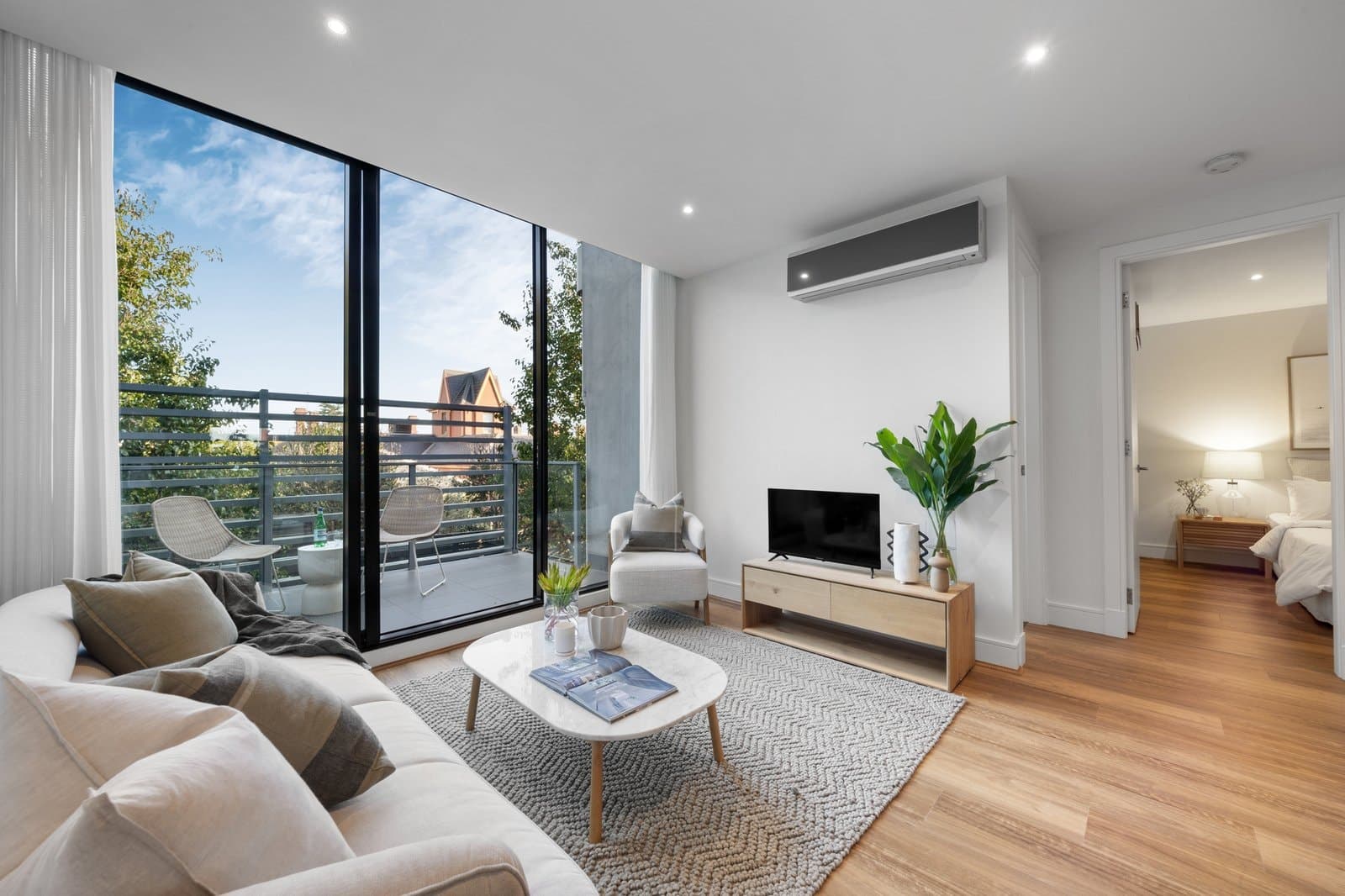 221/6 Lisson Grove, Hawthorn - Thumbnail 2