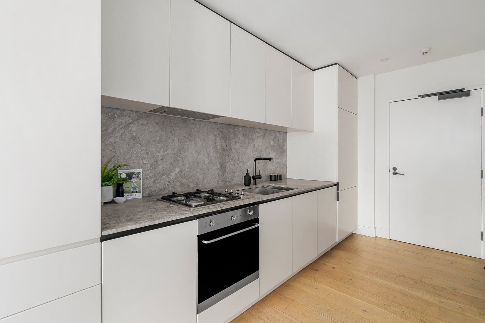 201/136 Princess Street, Kew - Thumbnail 3