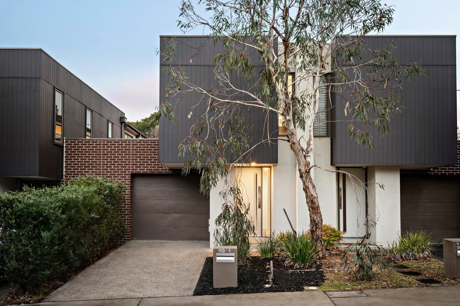 Town Residence 10, 1 Barr Street, Brighton East - Image 1