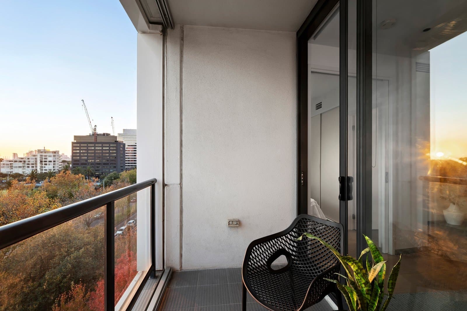 607/539 St Kilda Road, Melbourne - Thumbnail 4