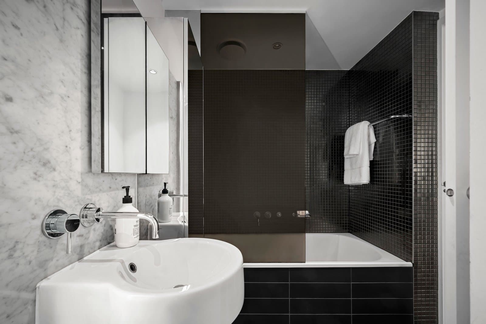 607/539 St Kilda Road, Melbourne - Thumbnail 7