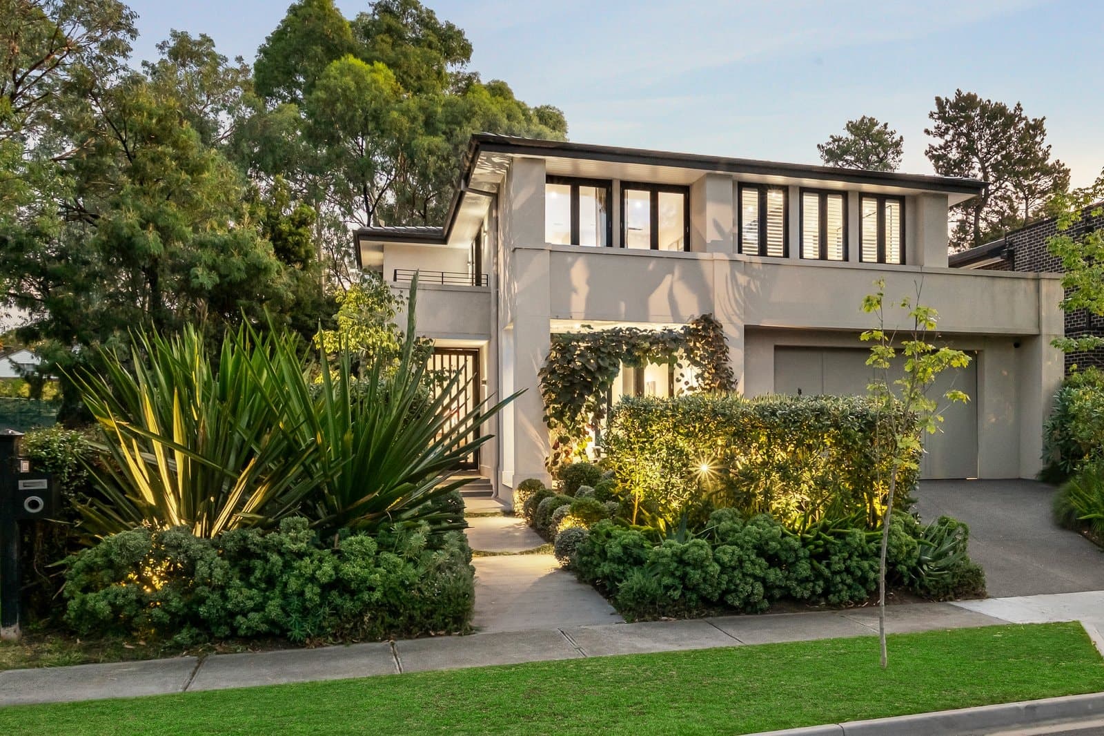 118 Great Valley Road, Glen Iris - Image 1