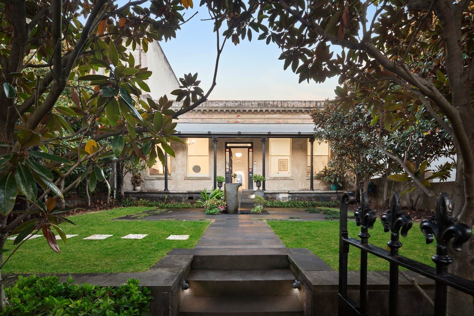 121-123 Powlett Street, East Melbourne - Thumbnail 2