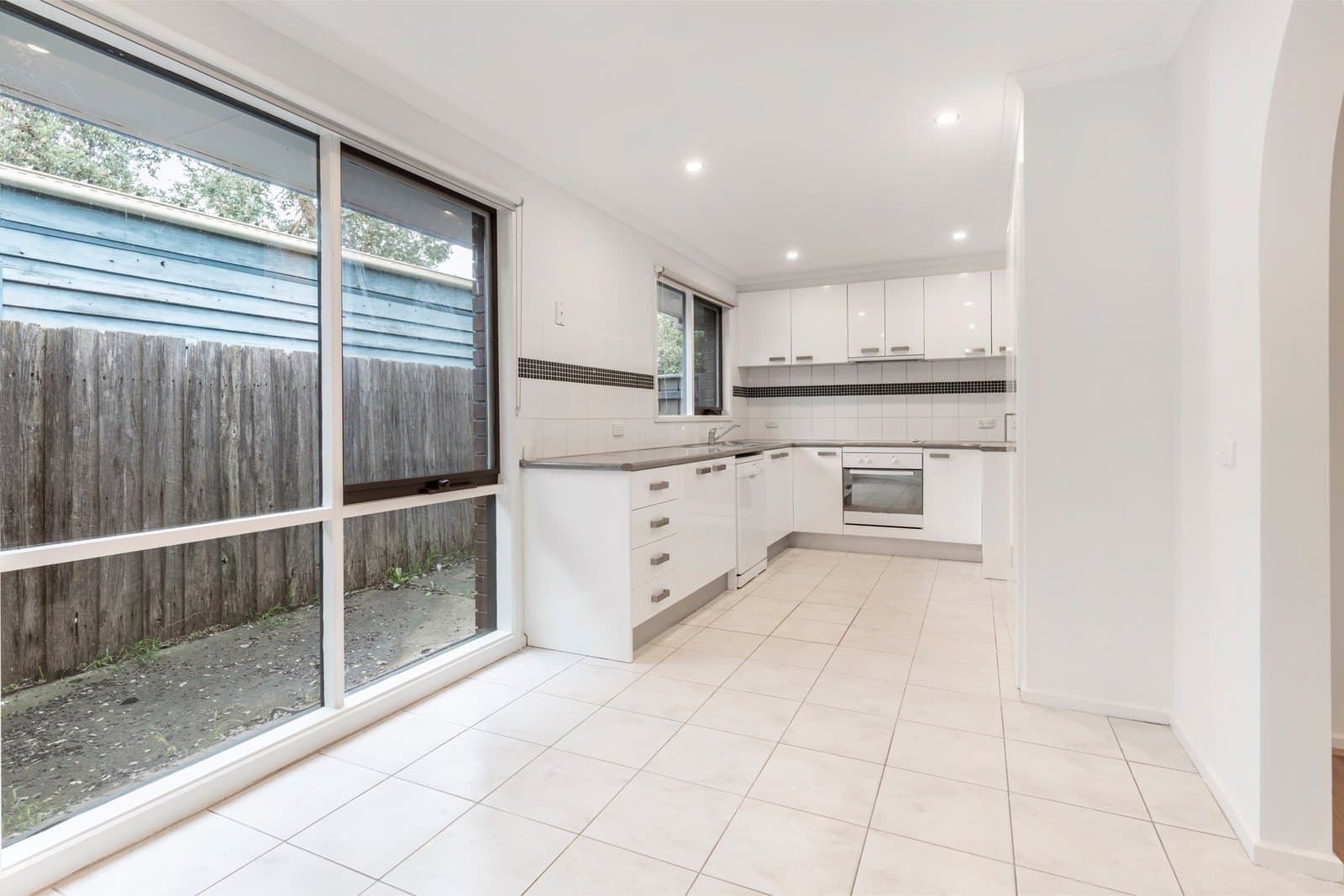 1/103 Burgess Drive, Langwarrin - Thumbnail 2