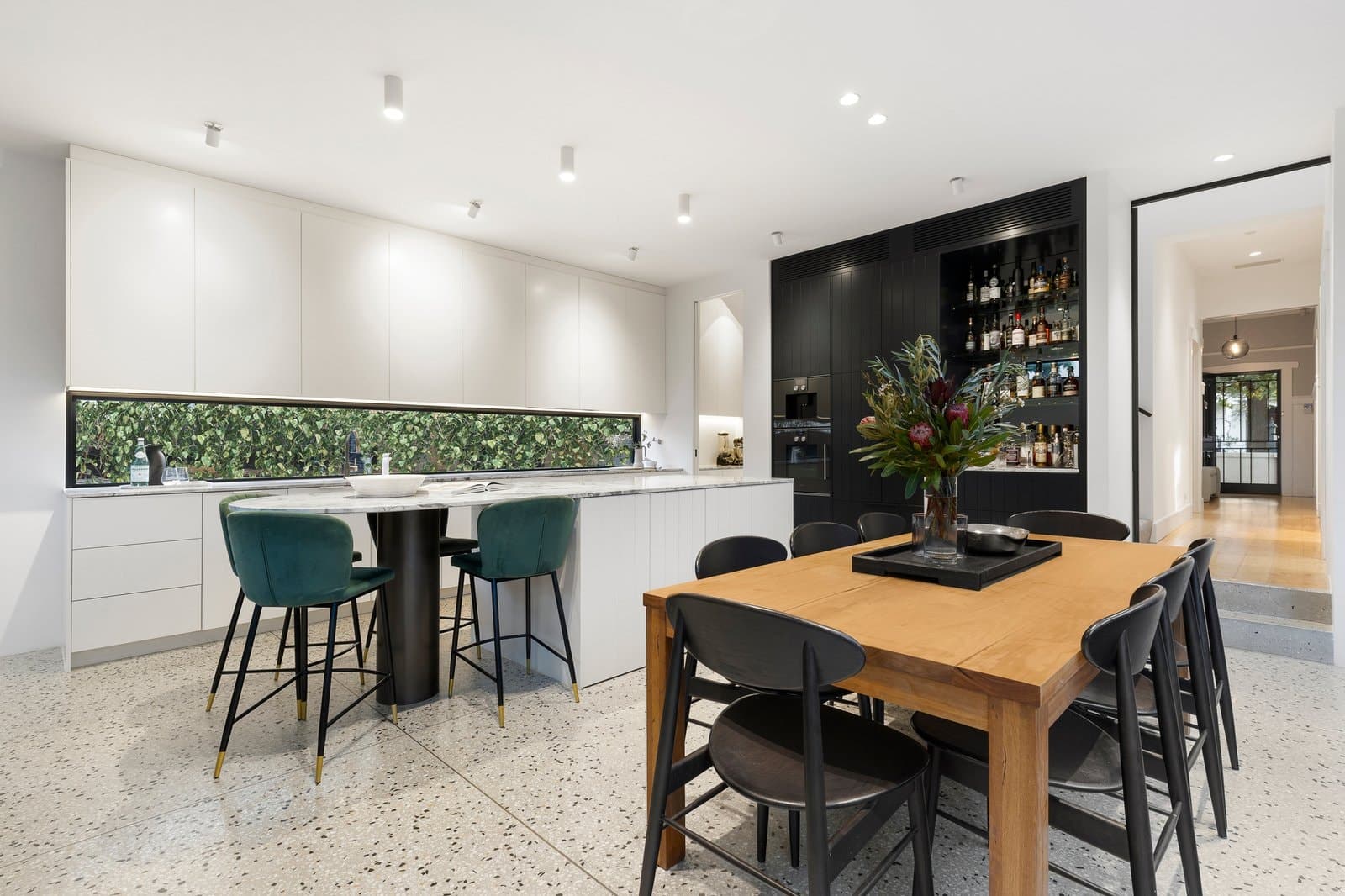 12 Queen Street, Kew - Thumbnail 4