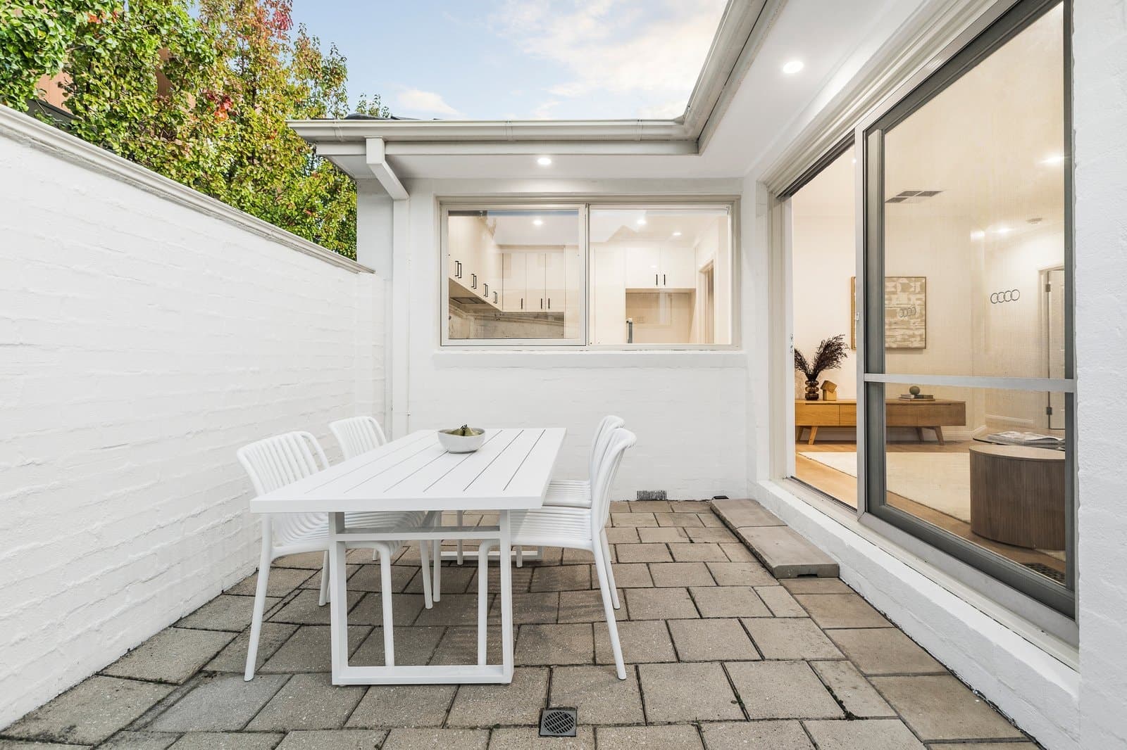 1/535 Whitehorse Road, Surrey Hills - Thumbnail 5