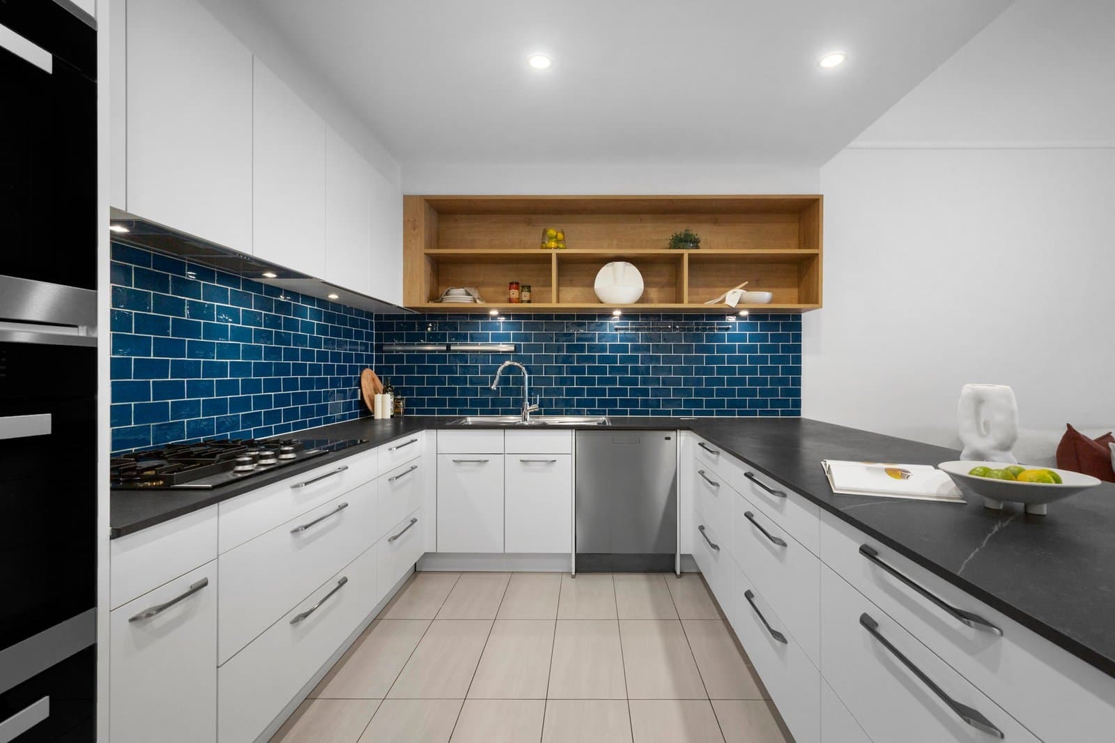 239 Bridge Street, Port Melbourne - Thumbnail 4