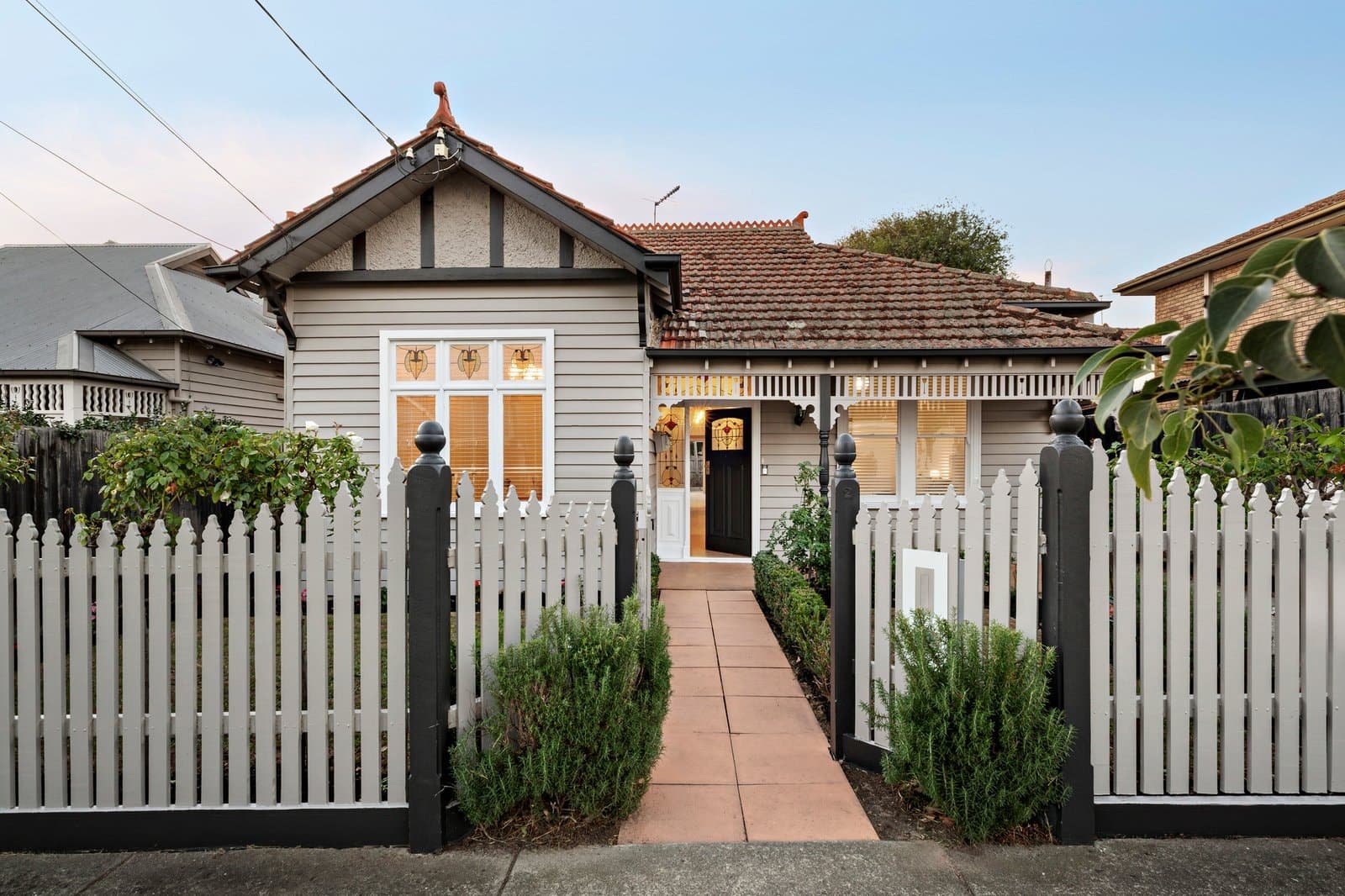2 Glendora Avenue, Brighton - Image 1