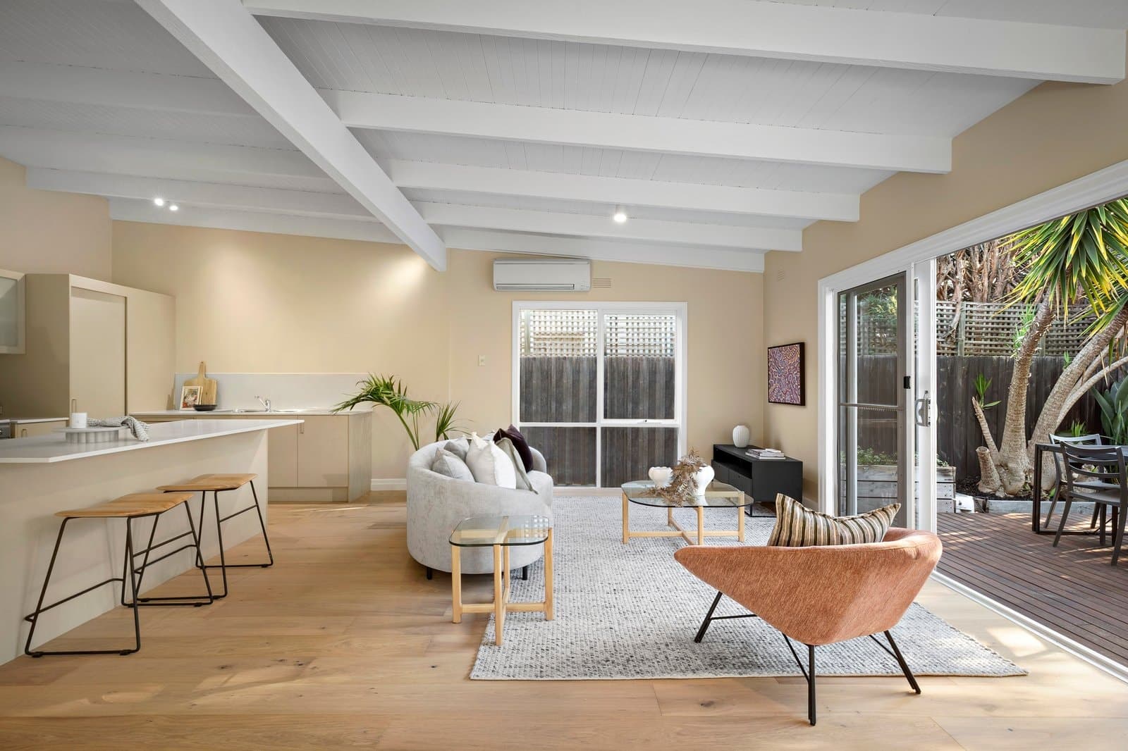 2 Glendora Avenue, Brighton - Thumbnail 5