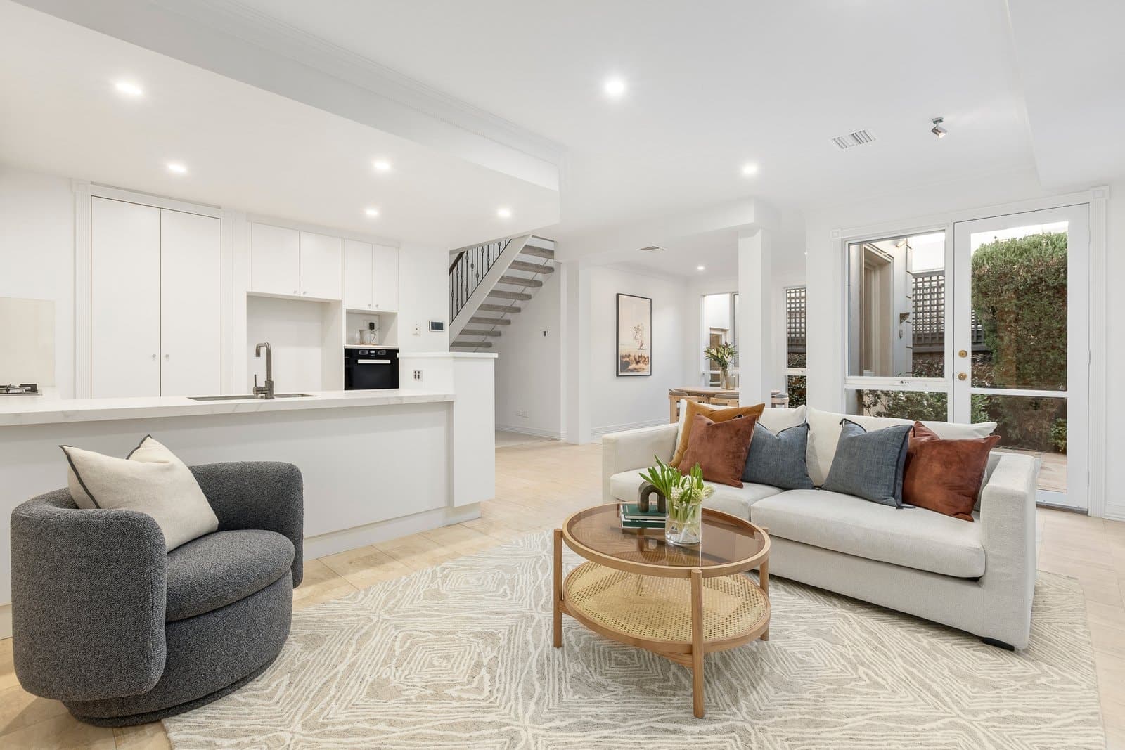 2/48 Denbigh Road, Armadale - Thumbnail 3