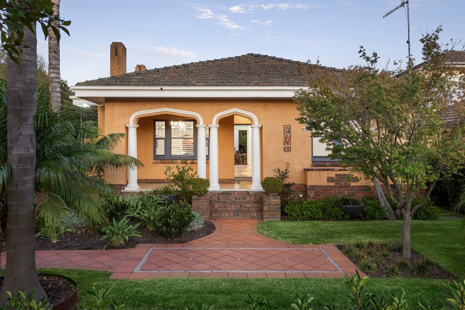 5 Dean Avenue, Hawthorn - Image 1