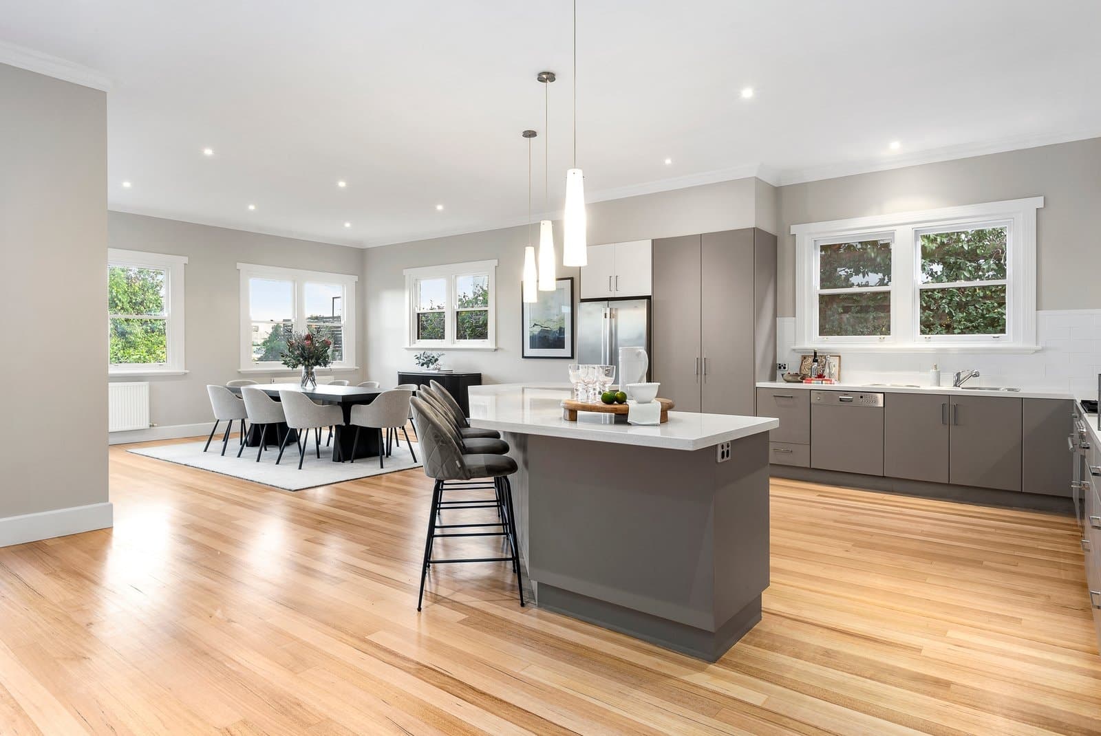37 Shakespeare Grove, Hawthorn - Thumbnail 4