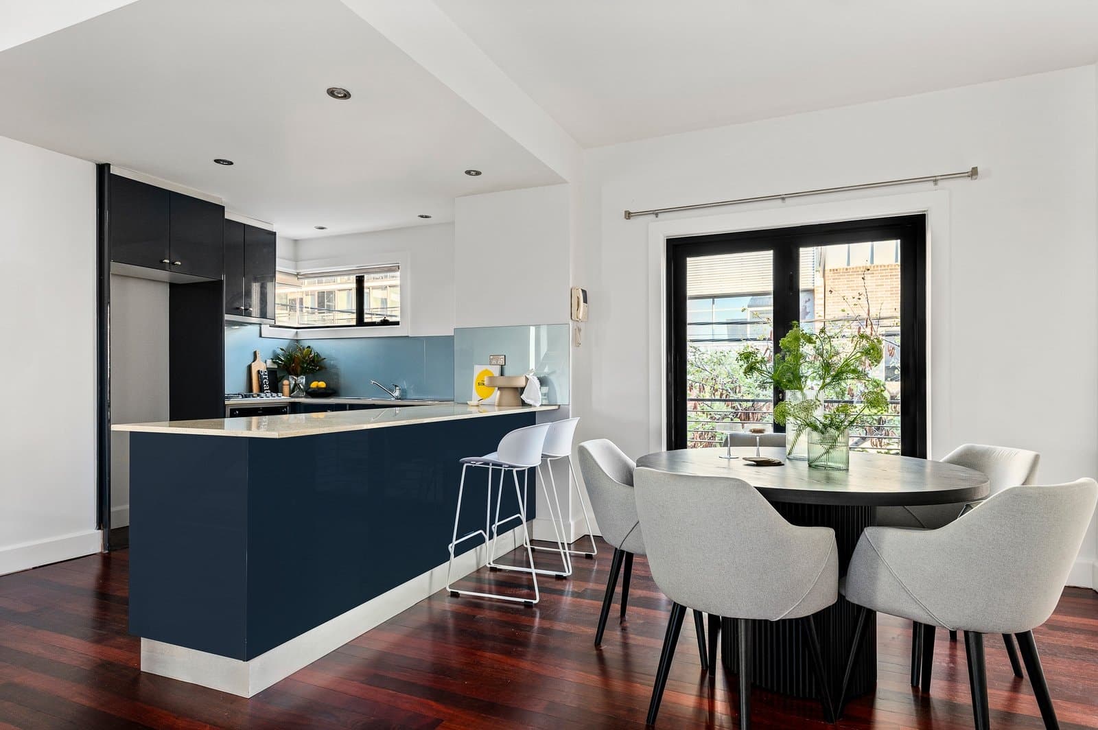 31 Hull Street, Richmond - Thumbnail 2