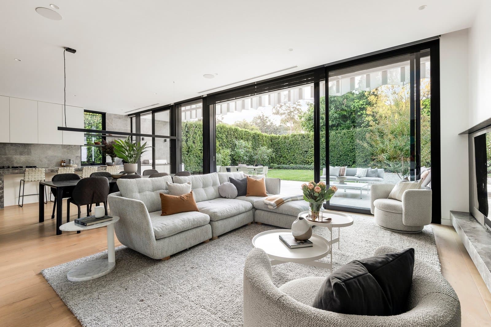 33 Renwick Street, Glen Iris - Thumbnail 4