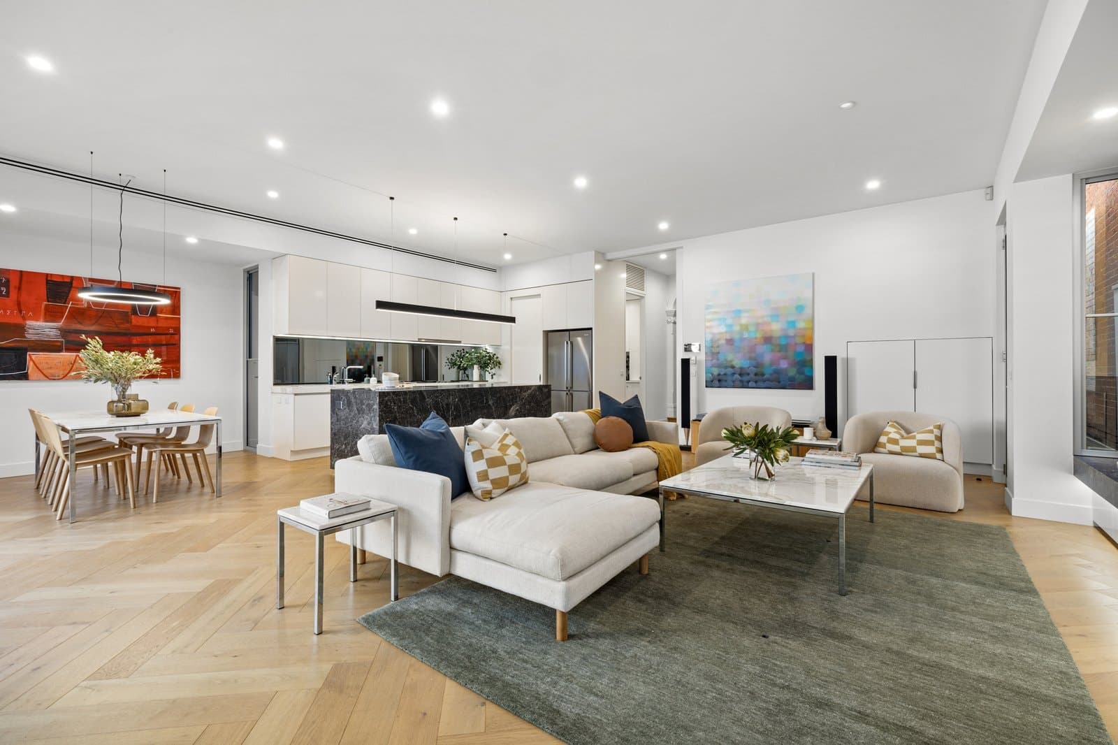 323 Richardson Street, Middle Park - Thumbnail 2