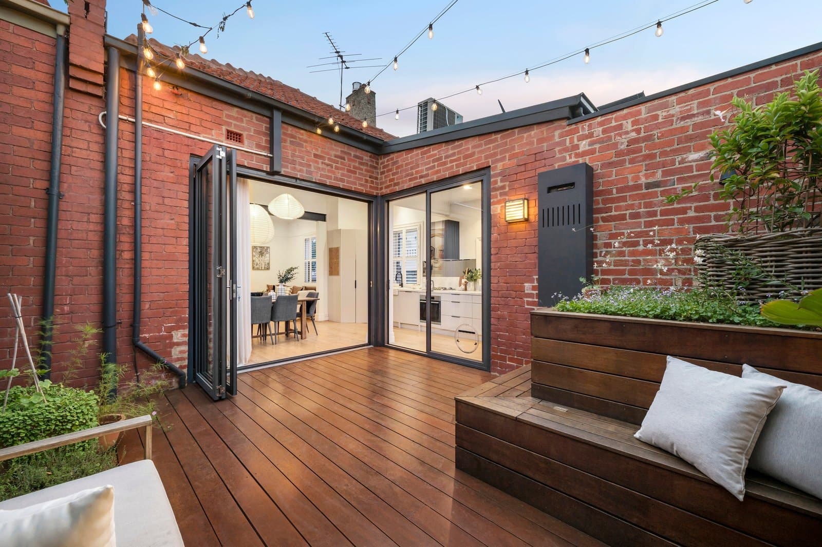 3 Page Street, Albert Park - Thumbnail 2