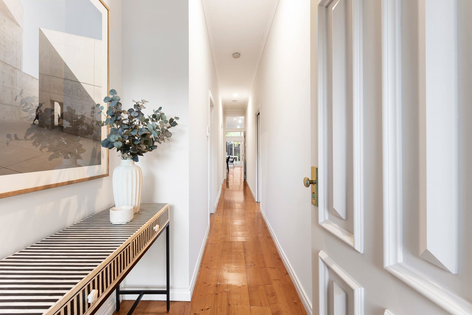 15 Exhibition Street, McKinnon - Thumbnail 3