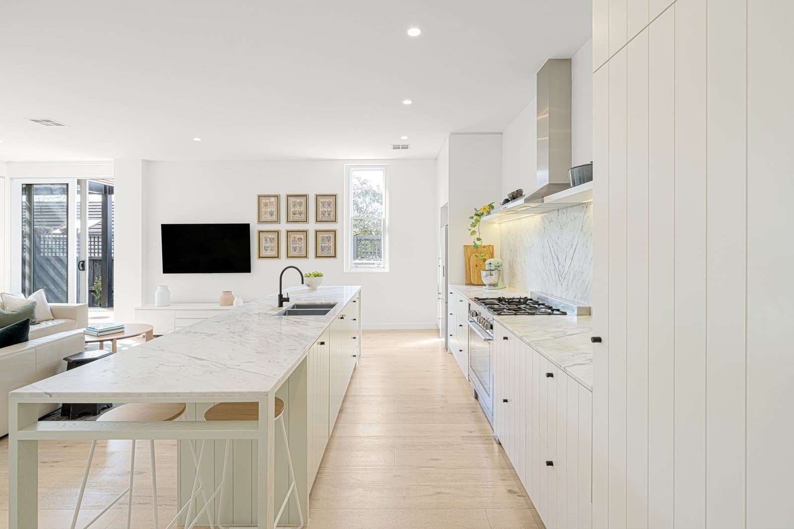 16 Robinson Road, Hawthorn - Thumbnail 3