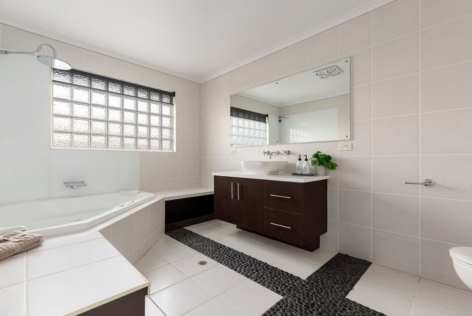 40 Andrews Street, Burwood - Thumbnail 6